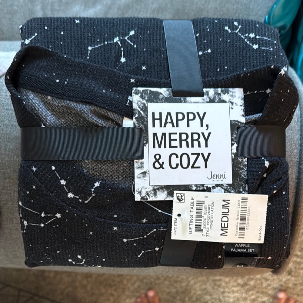 Jenni Black and White Starry Pajama Set Bloomingdale’s exclusive